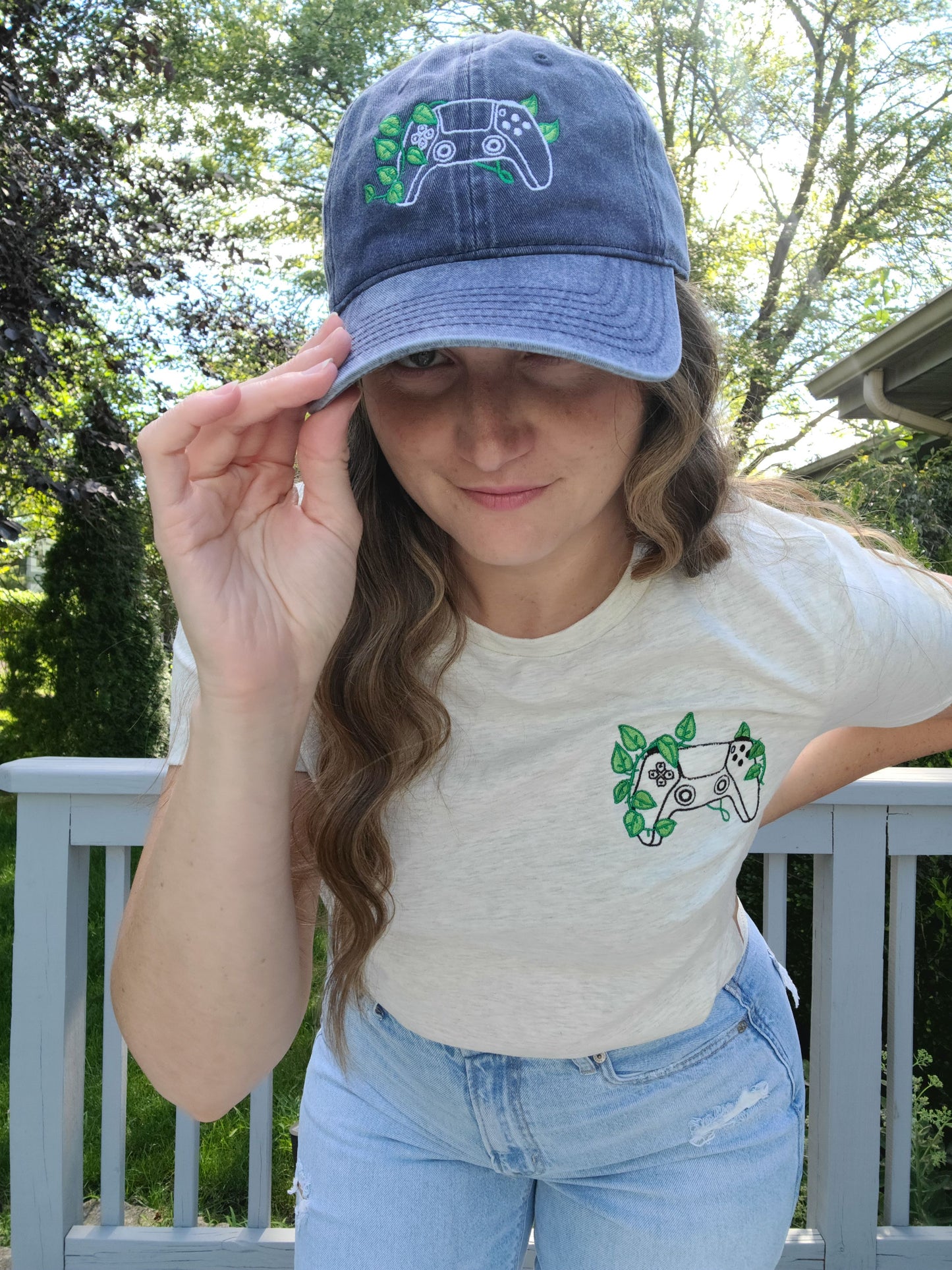 PS5 Leaf Embroidered Women's T-Shirt