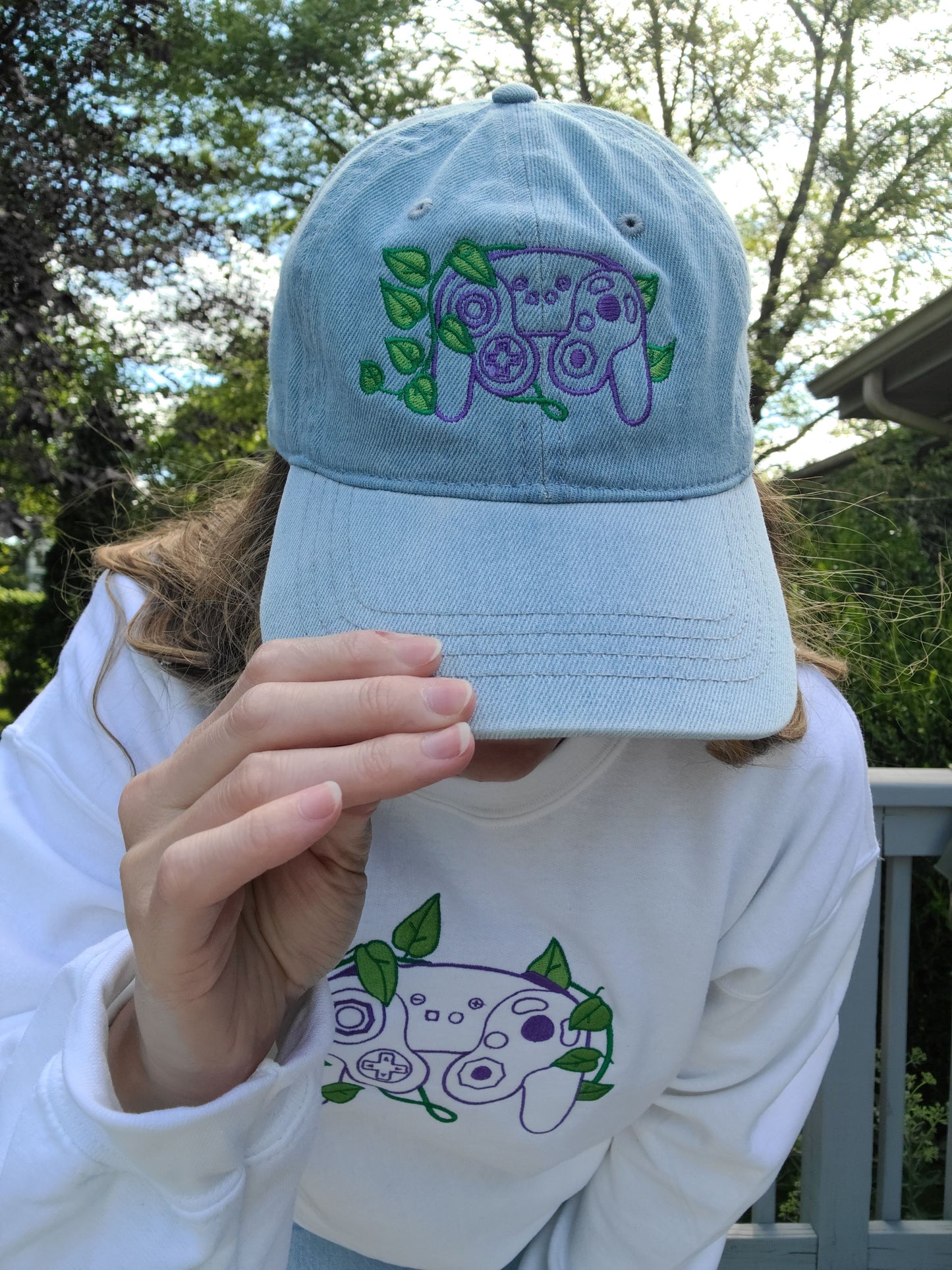 GC Leaf Embroidered Light Denim Cap