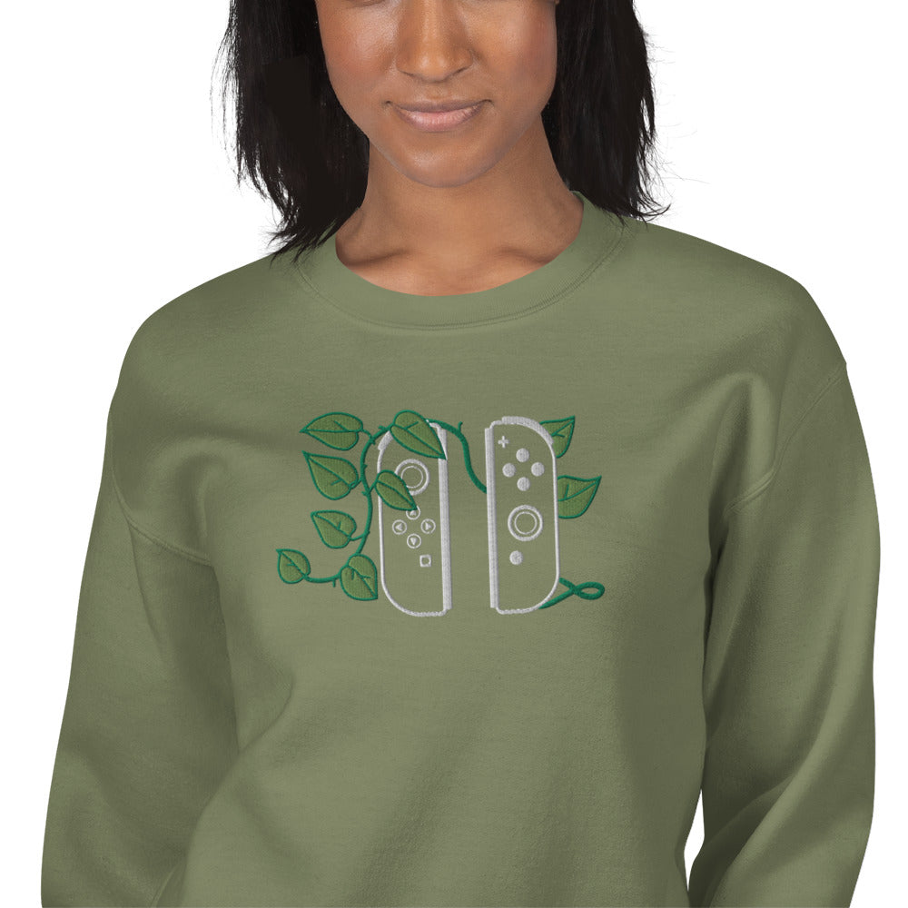 Joy Con Leaf Embroidered Crewneck Sweatshirt