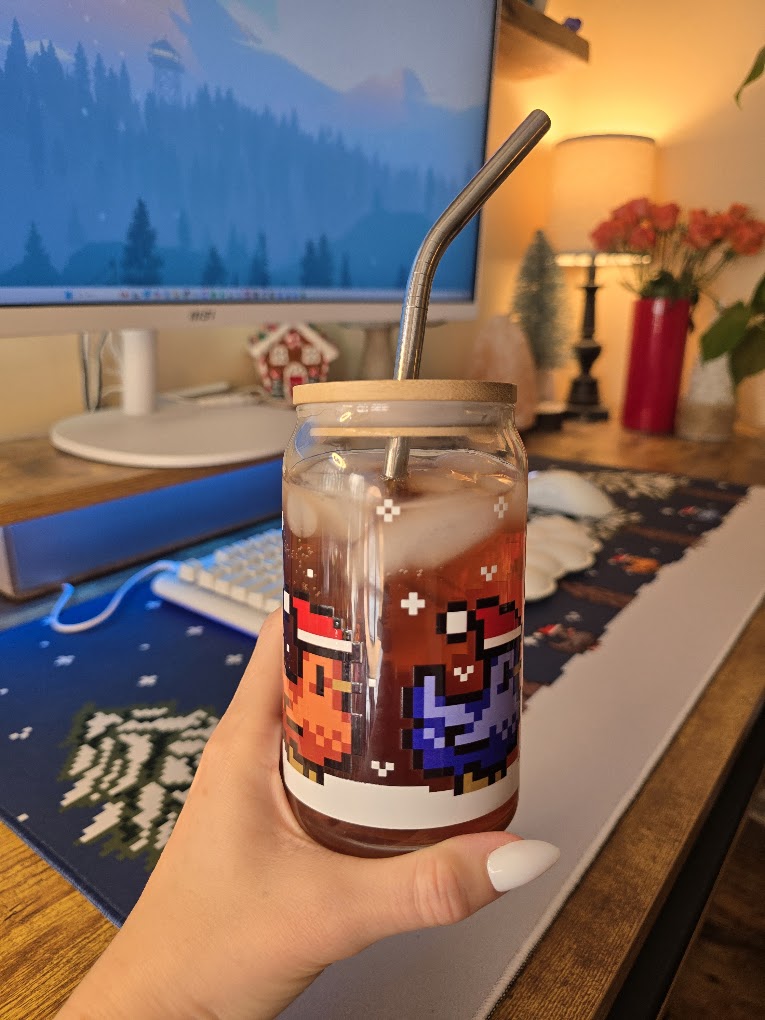 Christmas Pixel Chicken Can Glass