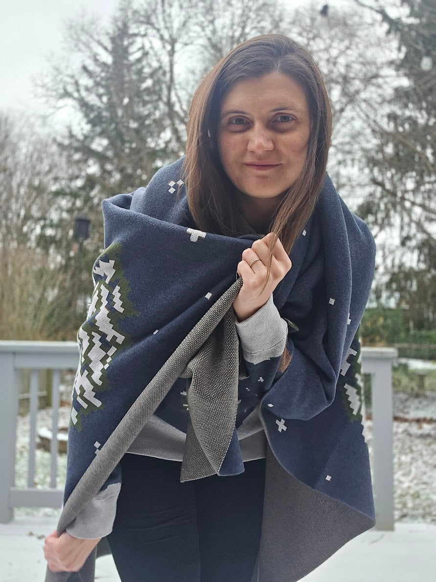 Snowy Pixel Night Knitted Blanket