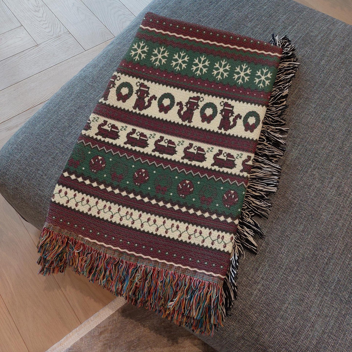 Christmas Pixel Kitties Woven Throw Blanket