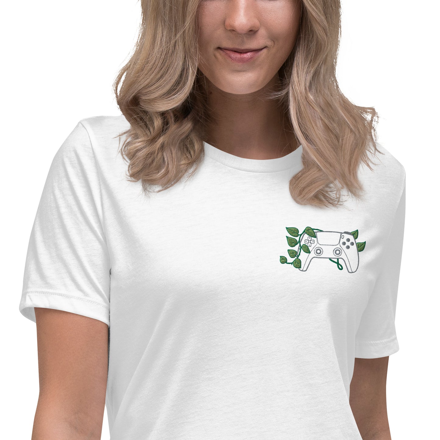 PS5 Leaf Embroidered Women's T-Shirt