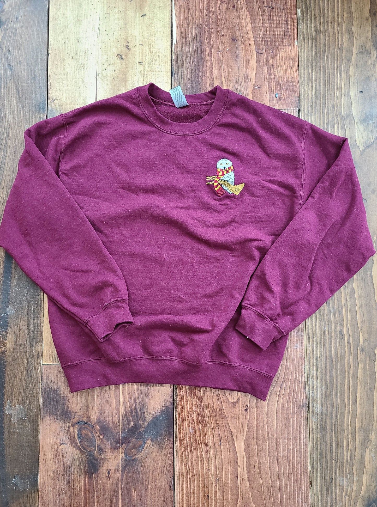 BRAVERY EMBROIDERED OWL SWEATSHIRT