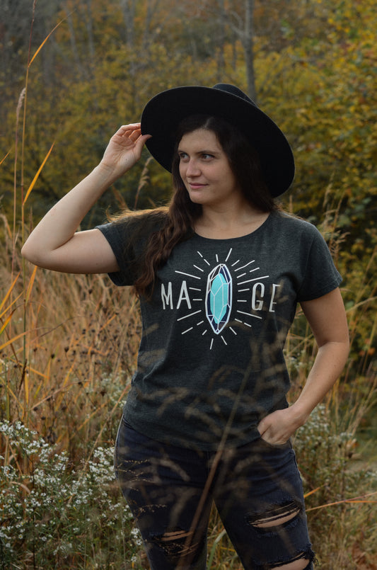 CRYSTAL MAGE SLOUCHY TEE